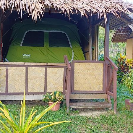 Tony'S Country Glamping With Chalet With Private Wash Room Accommodation Эль-Нидо Номер фото