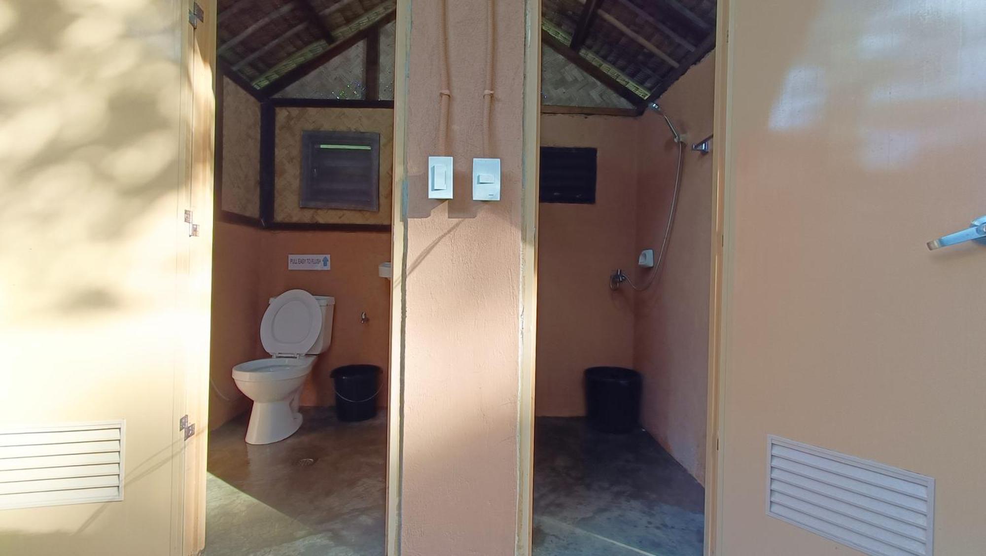 Tony'S Country Glamping With Chalet With Private Wash Room Accommodation Эль-Нидо Экстерьер фото