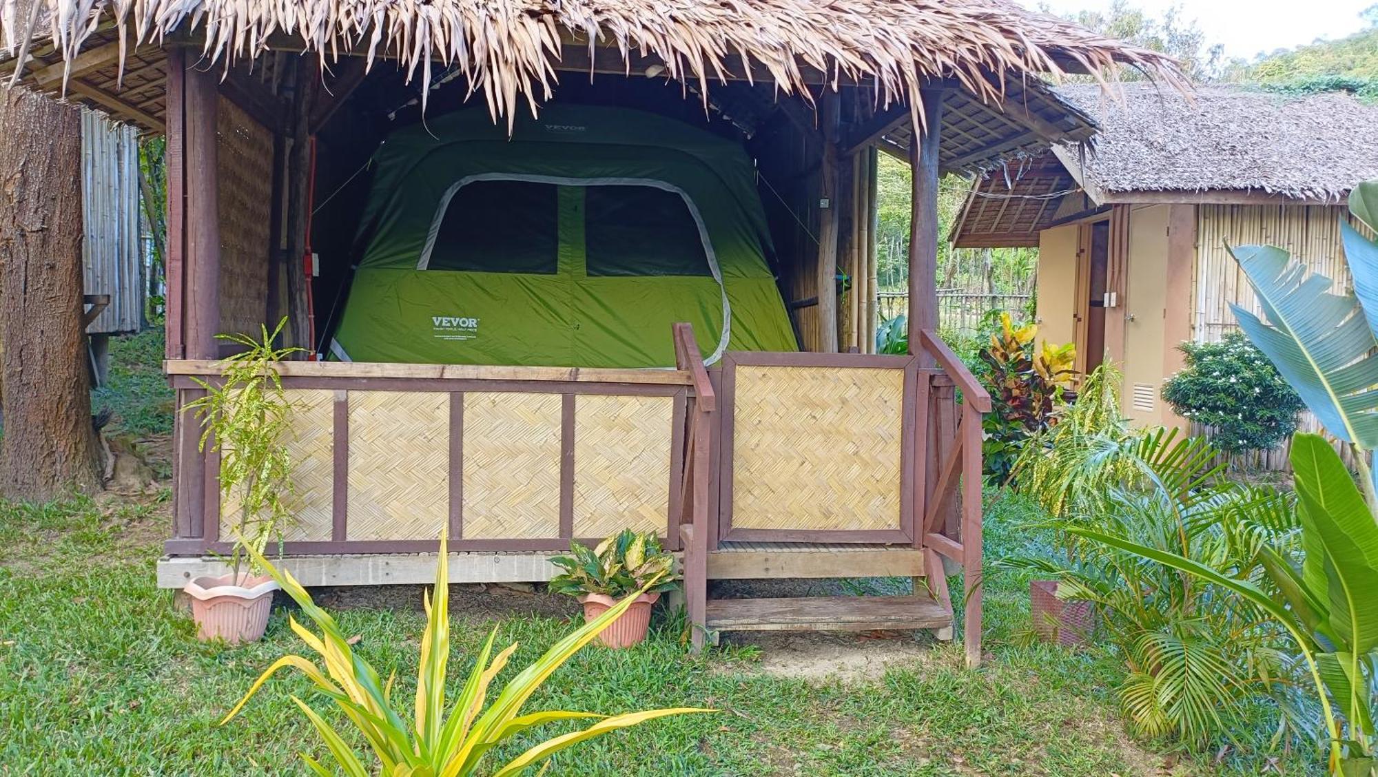 Tony'S Country Glamping With Chalet With Private Wash Room Accommodation Эль-Нидо Номер фото